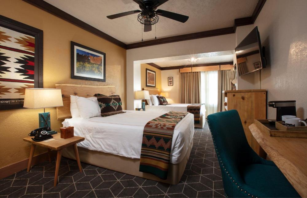 Deluxe Double Room (2 Adults + 1 Child) interior